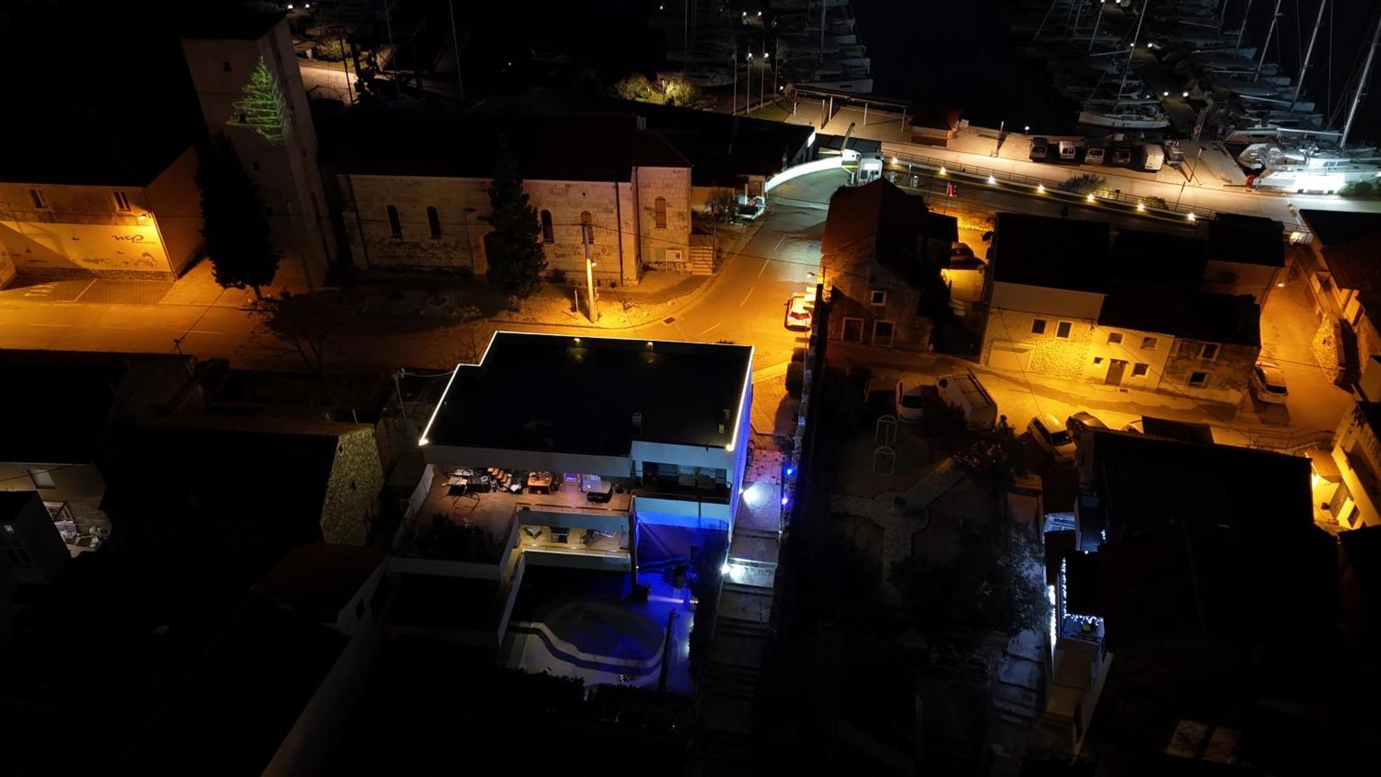 Basic Mansion + Ξενοδοχείο Σίμπενικ Εξωτερικό φωτογραφία